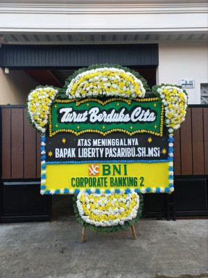 Papan Bunga Duka di Gedong Air